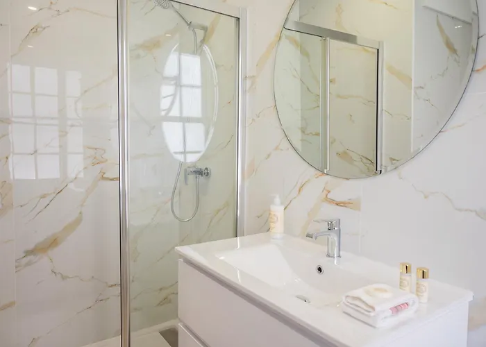 Mercadory Ribeira * Oporto